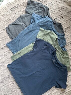 The Honest Company Kids Short Sleeve Tees - Blue, Light Blue, Sage, Gray